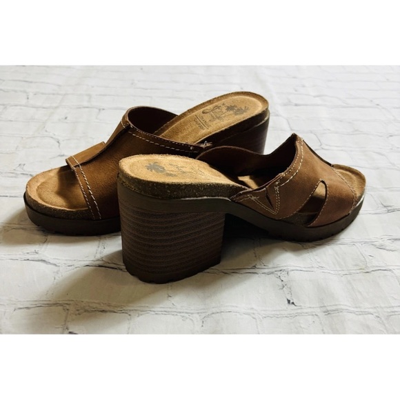 Jellypop Womens Size 8M Lagoon Lug Slide Sandals Chunky Heel Y2K Tan - Picture 2 of 10